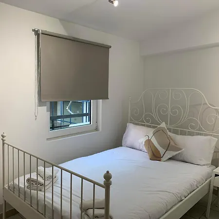 Tony 's Place دراما